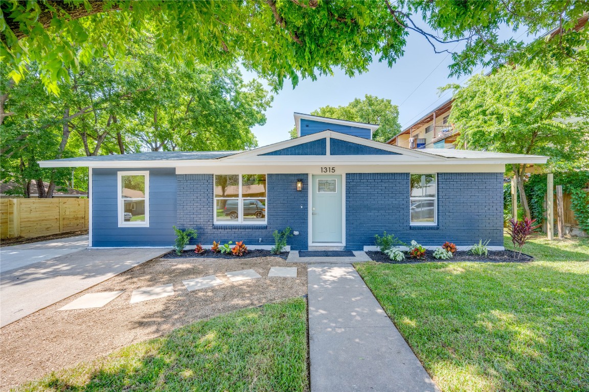 On the Market A Bright Midcentury Home in North Austin Austin Home
